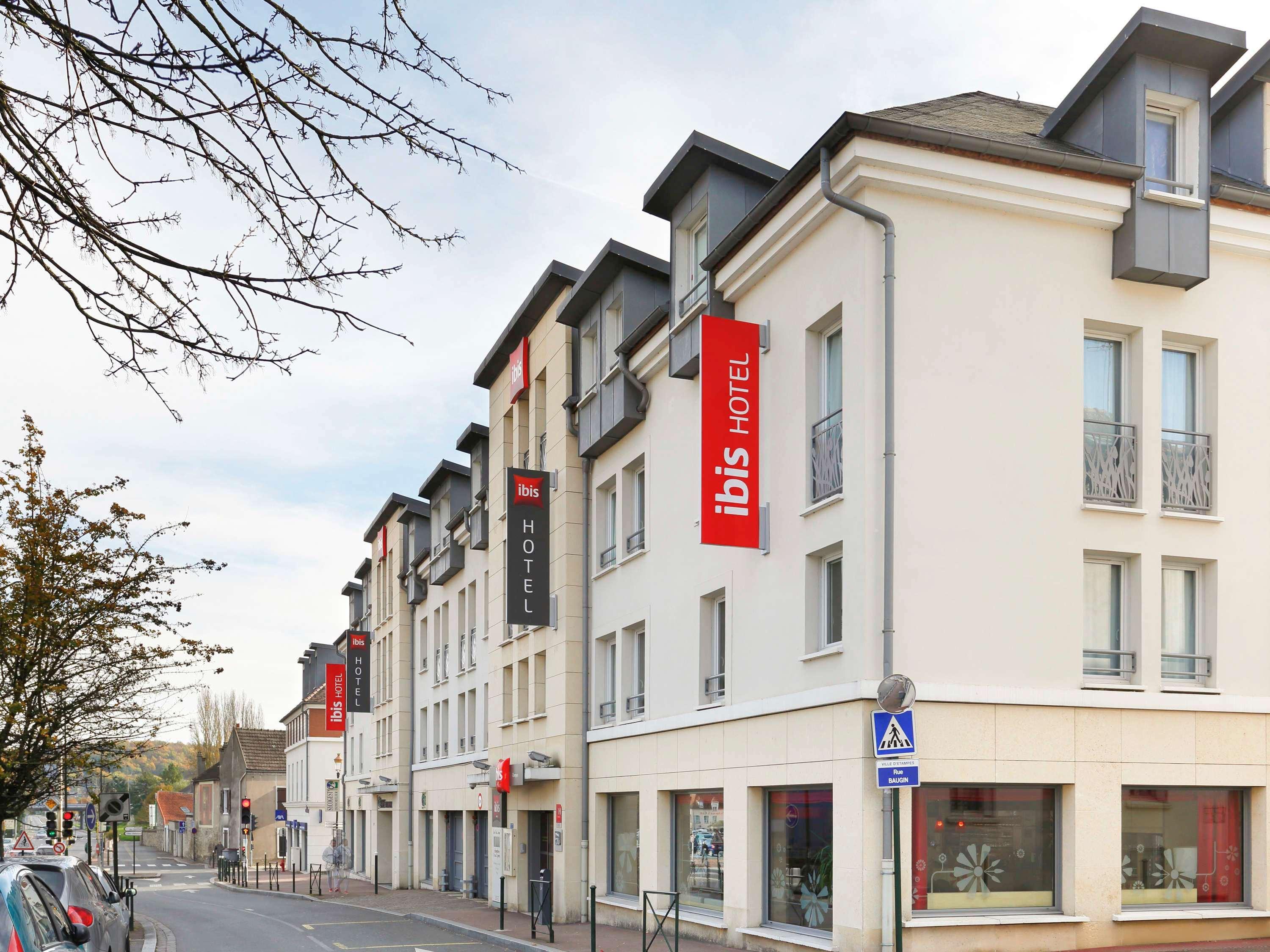 Hotel Ibis Étampes Exteriér fotografie