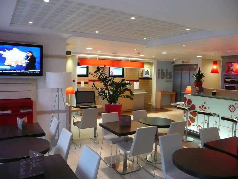 Hotel Ibis Étampes Exteriér fotografie